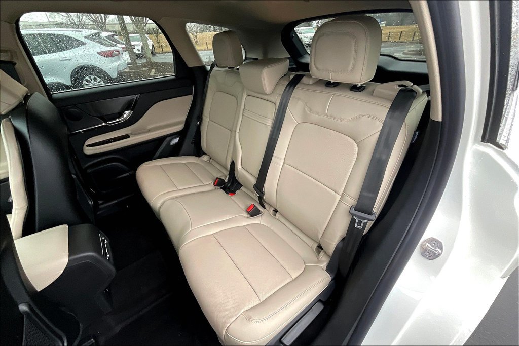 New 2025 Lincoln Corsair Grand Touring w/ Equipment Group 301A AWD/4WD image 9