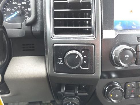 Used 2022 Ford F250 XLT w/ XLT Premium Package image 22