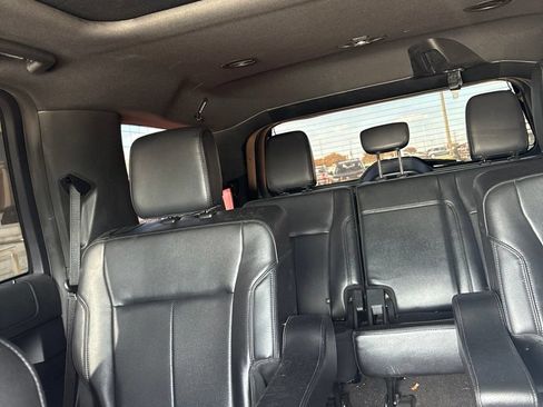 Used 2021 Ford Expedition XLT RWD image 16