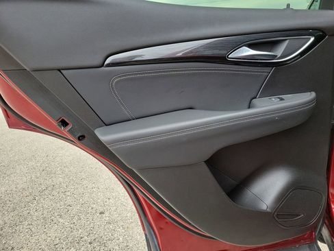 Certified 2023 Buick Envision Essence image 10