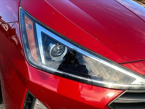 Used 2020 Hyundai Elantra SEL image 31