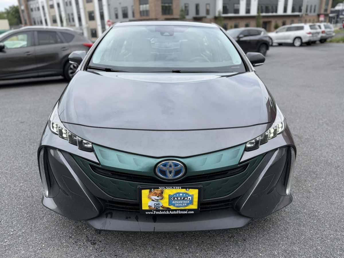 Used 2017 Toyota Prius Prime Premium FWD image 2