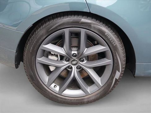 New 2025 Land Rover Range Rover Sport Dynamic SE AWD/4WD image 18