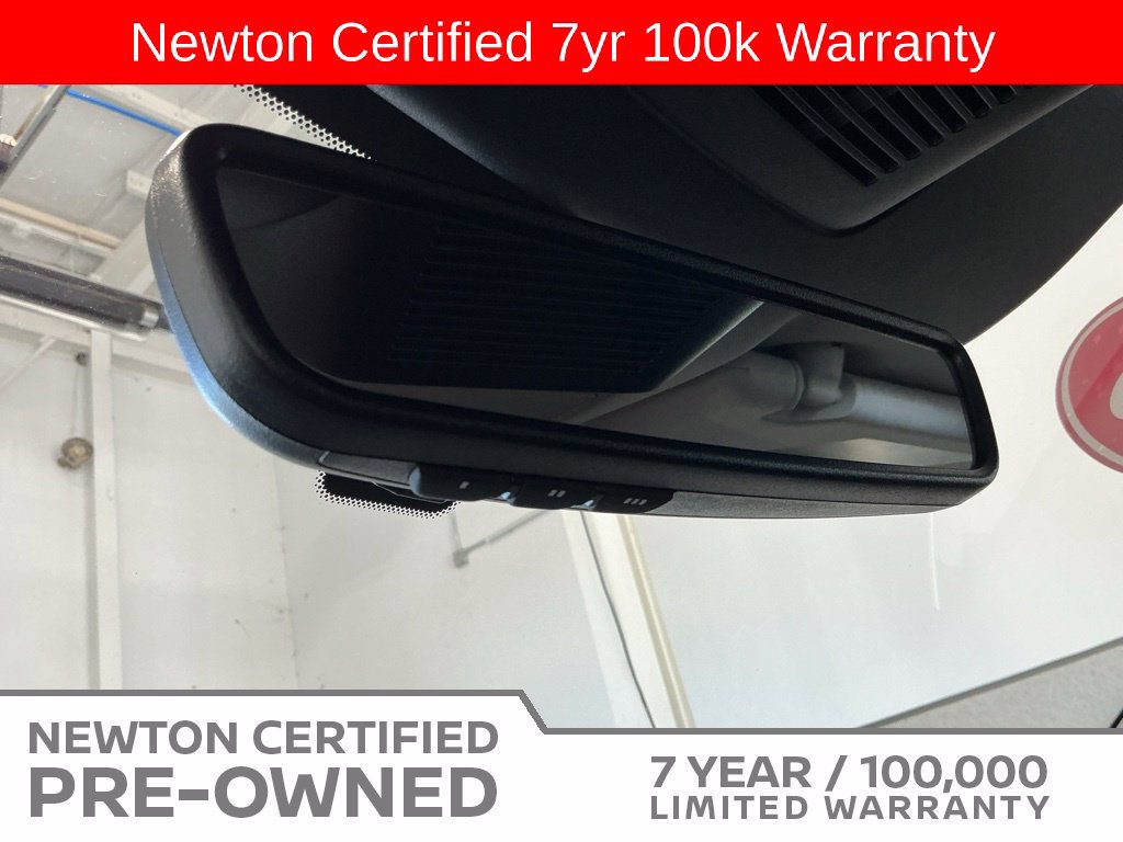 Used 2023 Nissan Pathfinder SL AWD/4WD image 34