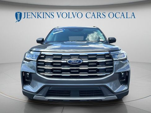 Used 2026 Ford Explorer Active w/ Active Comfort Package AWD/4WD image 8