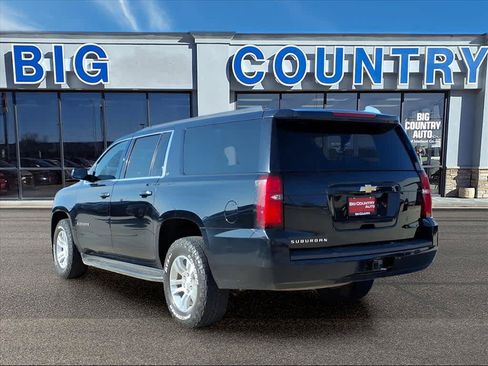 Used 2020 Chevrolet Suburban LT AWD/4WD image 3