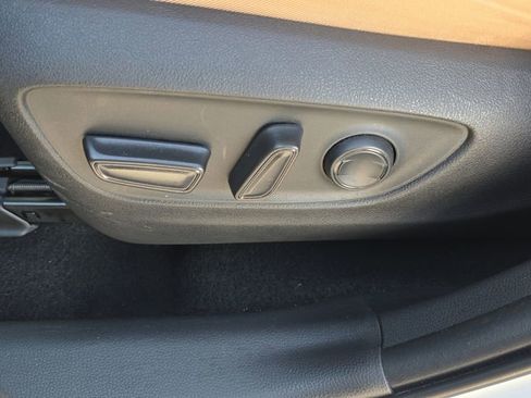 Used 2024 Toyota RAV4 XLE w/ Convenience Package FWD image 16