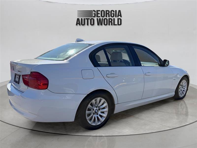 Used 2009 BMW 328i Sedan RWD image 12