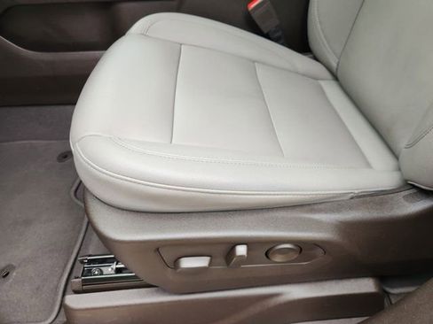 Used 2023 Chevrolet Tahoe LT w/ Luxury Package image 26