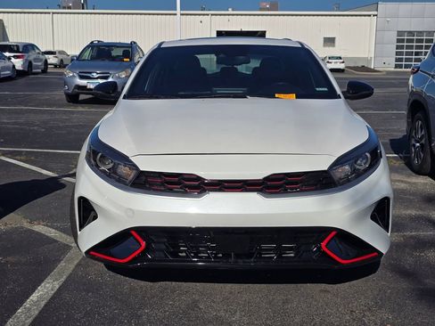 Used 2023 Kia Forte GT-Line w/ GT-Line Premium Package FWD image 2