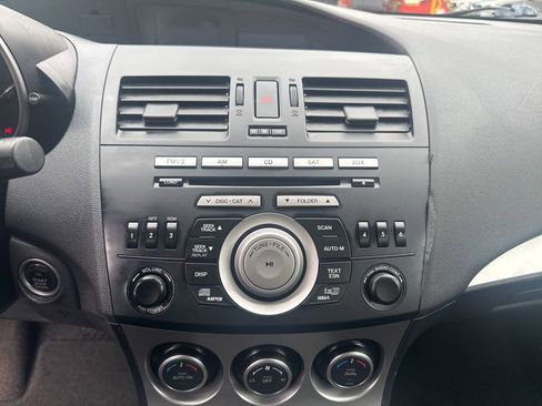 Used 2011 MAZDA MAZDA3 s Grand Touring w/ Tech Pkg image 16