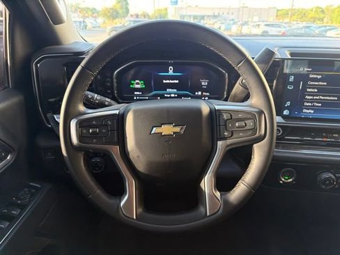 Used 2023 Chevrolet Silverado 1500 LT w/ Protection Package AWD/4WD image 13
