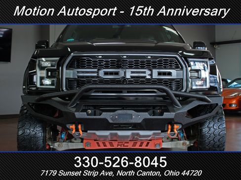 Used 2017 Ford F150 Raptor w/ Equipment Group 802A Luxury AWD/4WD image 3
