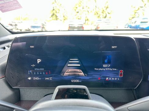 Used 2024 Chevrolet Traverse RS AWD/4WD image 14
