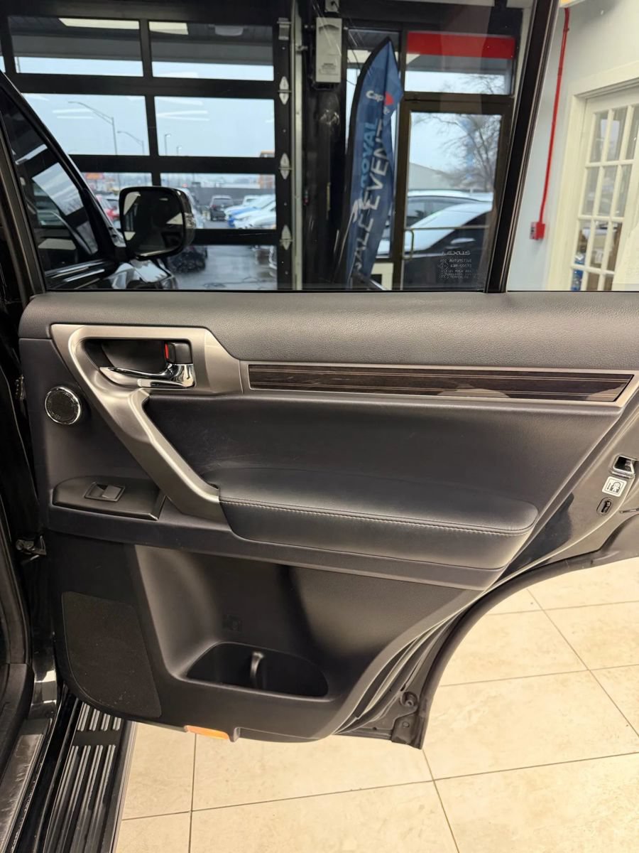 Used 2023 Lexus GX 460 Premium AWD/4WD image 20