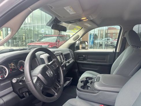 Used 2017 RAM 1500 Tradesman w/ Popular Equipment Group AWD/4WD image 9