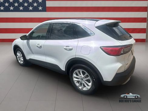 Used 2022 Ford Escape SE AWD/4WD image 4