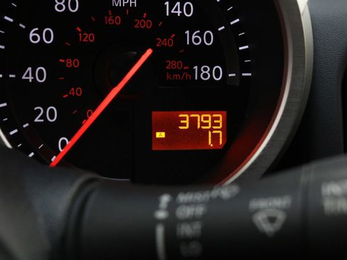 Used 2009 Nissan 370Z NISMO image 38