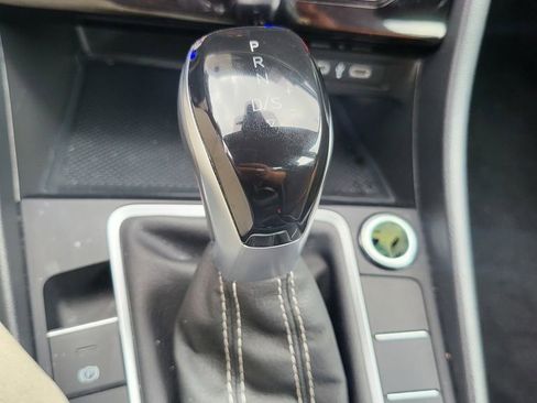 Used 2025 Volkswagen Jetta Sport image 8