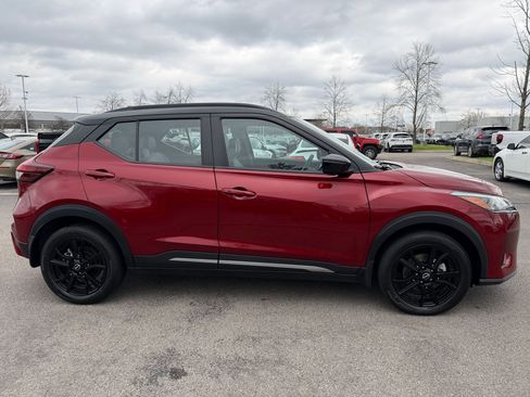 Used 2023 Nissan Kicks SR w/ SR Premium Package image 8