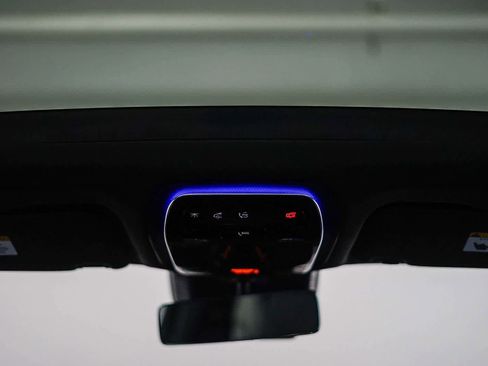 Certified 2025 Mercedes-Benz GLC 300 4MATIC image 12