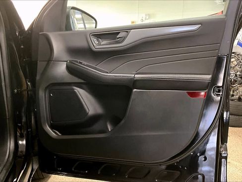 Used 2025 Ford Escape Active w/ Cold Weather Package image 22