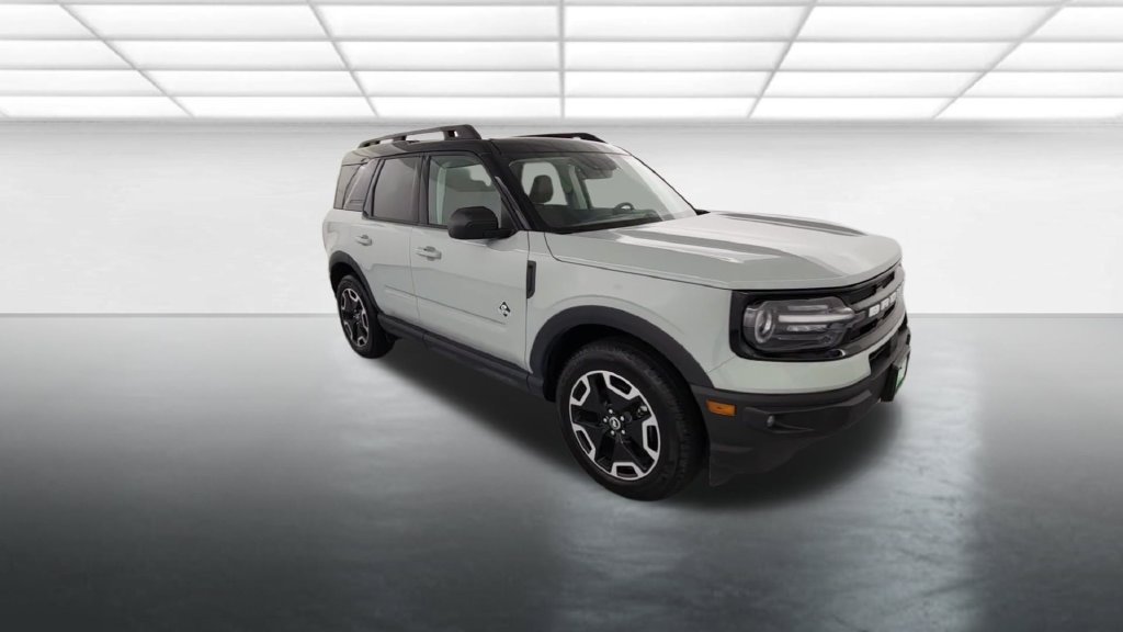 Used 2024 Ford Bronco Sport Outer Banks w/ Tech Package AWD/4WD image 9