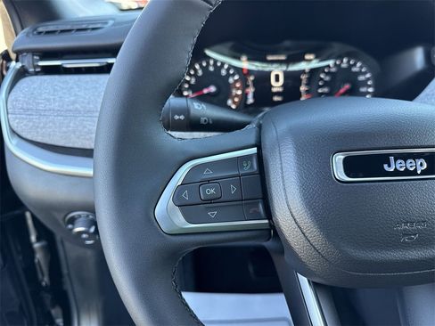 New 2026 Jeep Compass Latitude w/ Convenience Group image 15