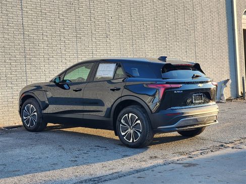 New 2025 Chevrolet Blazer EV LT image 3