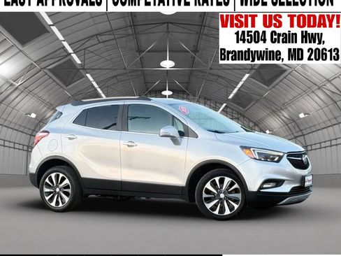 Used 2020 Buick Encore Essence AWD/4WD image 1