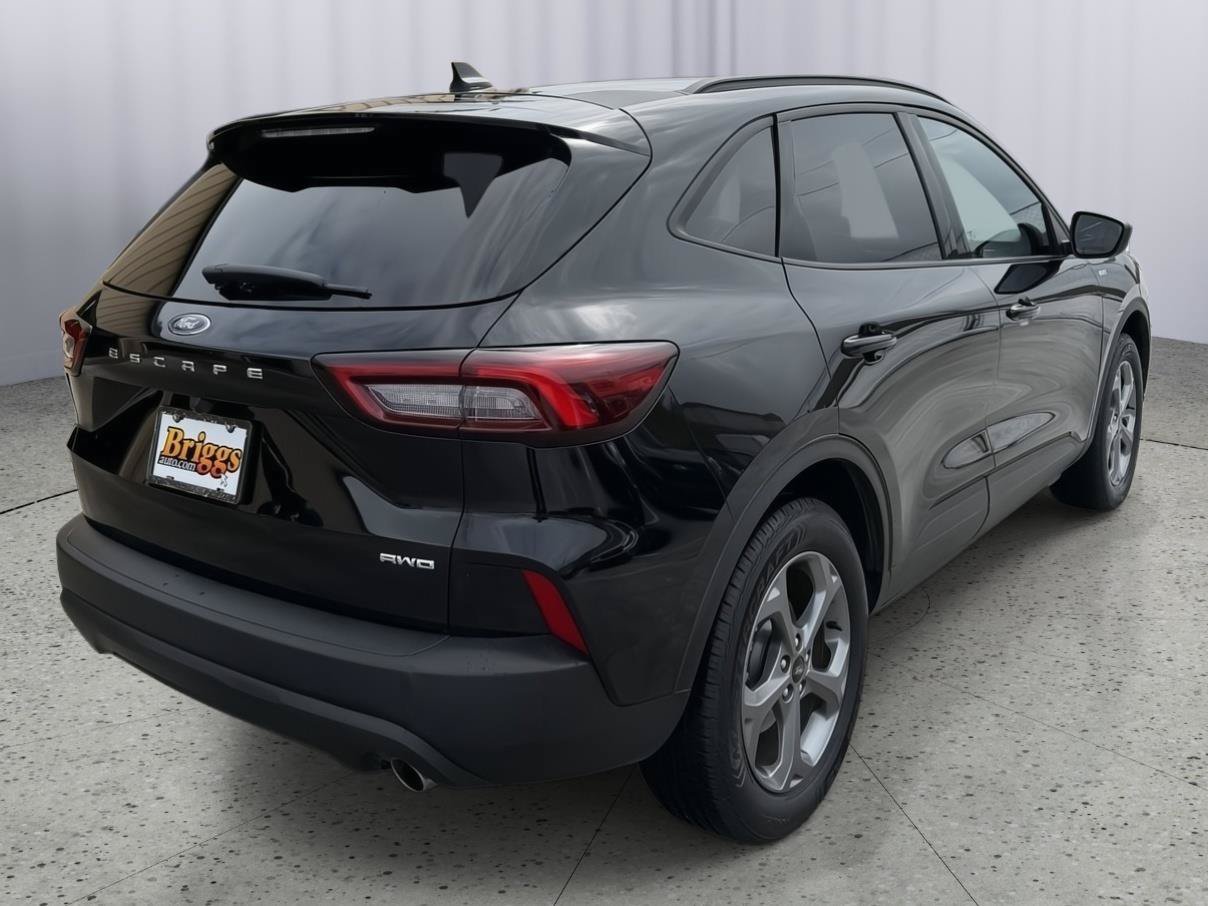 Used 2025 Ford Escape ST-Line AWD/4WD image 5