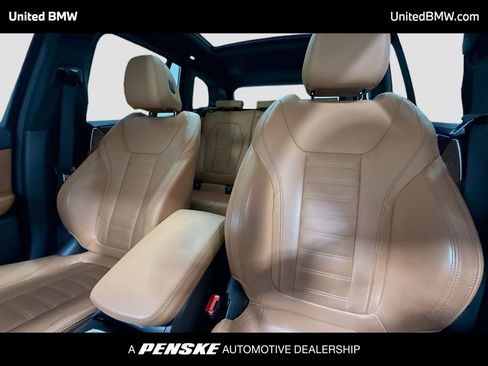 Used 2023 BMW X3 M40i w/ Premium Package image 5