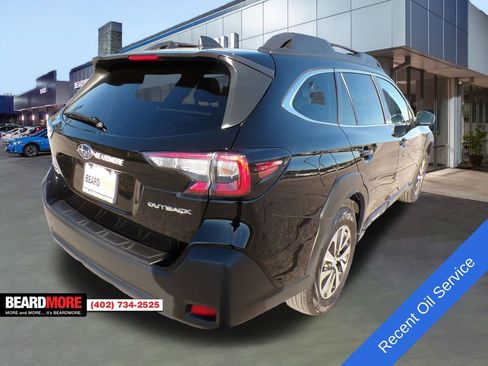 Used 2025 Subaru Outback Premium w/ Popular Package #1A image 9