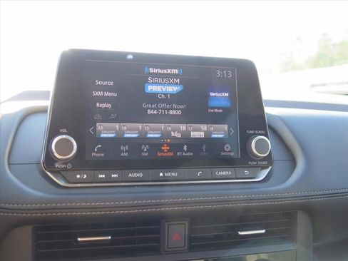 Used 2023 Nissan Rogue SV image 12