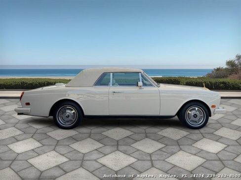 Used 1990 Rolls-Royce Corniche III RWD image 33