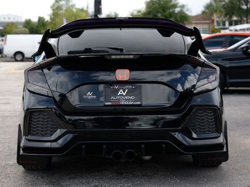 Used 2018 Honda Civic Sport image 10