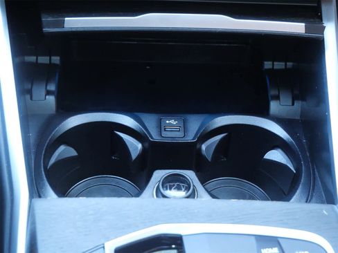 Used 2023 BMW 330i xDrive Sedan image 17