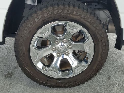 Used 2024 RAM 1500 Big Horn RWD image 7