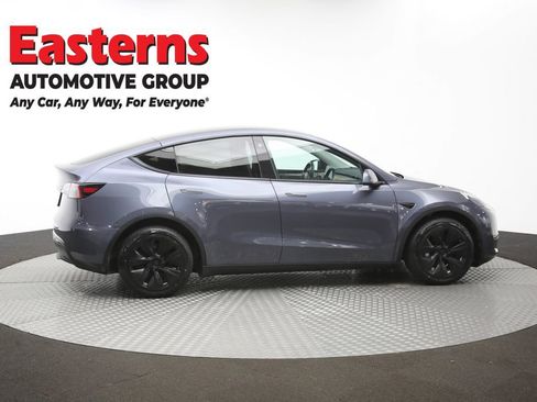 Used 2023 Tesla Model Y Long Range AWD/4WD image 37