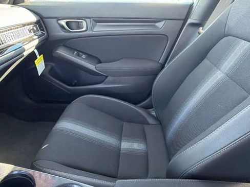 Used 2025 Honda Civic Sport image 22