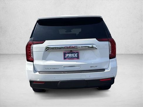 Used 2024 GMC Yukon SLT w/ SLT Luxury Package AWD/4WD image 6