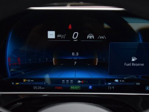 New 2026 Mercedes-Benz E 53 AMG e 4MATIC Sedan image 24