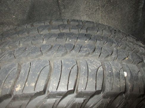 Used 2019 GMC Acadia SLE image 16