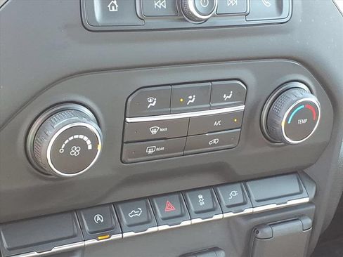 Used 2021 Chevrolet Silverado 1500 Custom AWD/4WD image 29