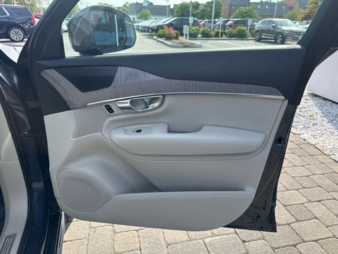Used 2023 Volvo XC90 B5 Plus w/ Protection Package AWD/4WD image 43