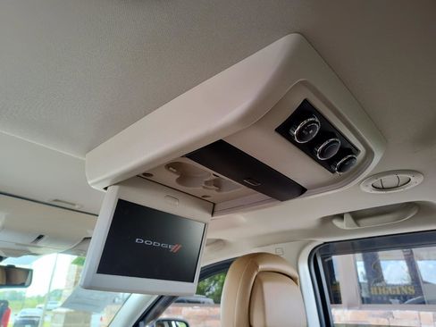 Used 2012 Dodge Journey Crew w/ Flexible Seating Group image 27