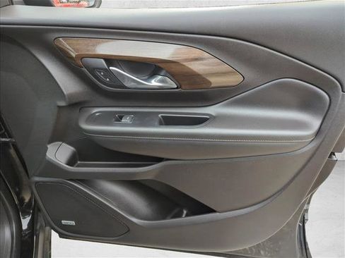 Used 2018 GMC Terrain Denali w/ Advanced Safety Package image 27