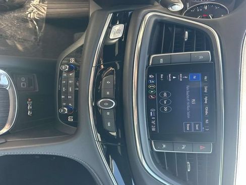 Used 2023 Buick Enclave Avenir w/ Avenir Technology Package FWD image 21