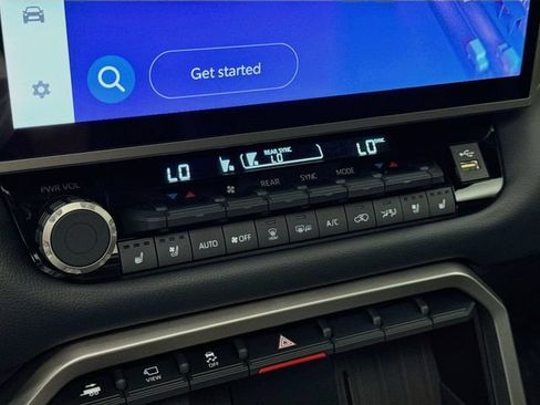 Used 2025 Toyota Sequoia Limited w/ Tow Technology Package AWD/4WD image 16