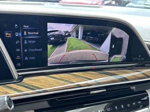 Used 2021 Cadillac Escalade Premium Luxury Platinum image 26